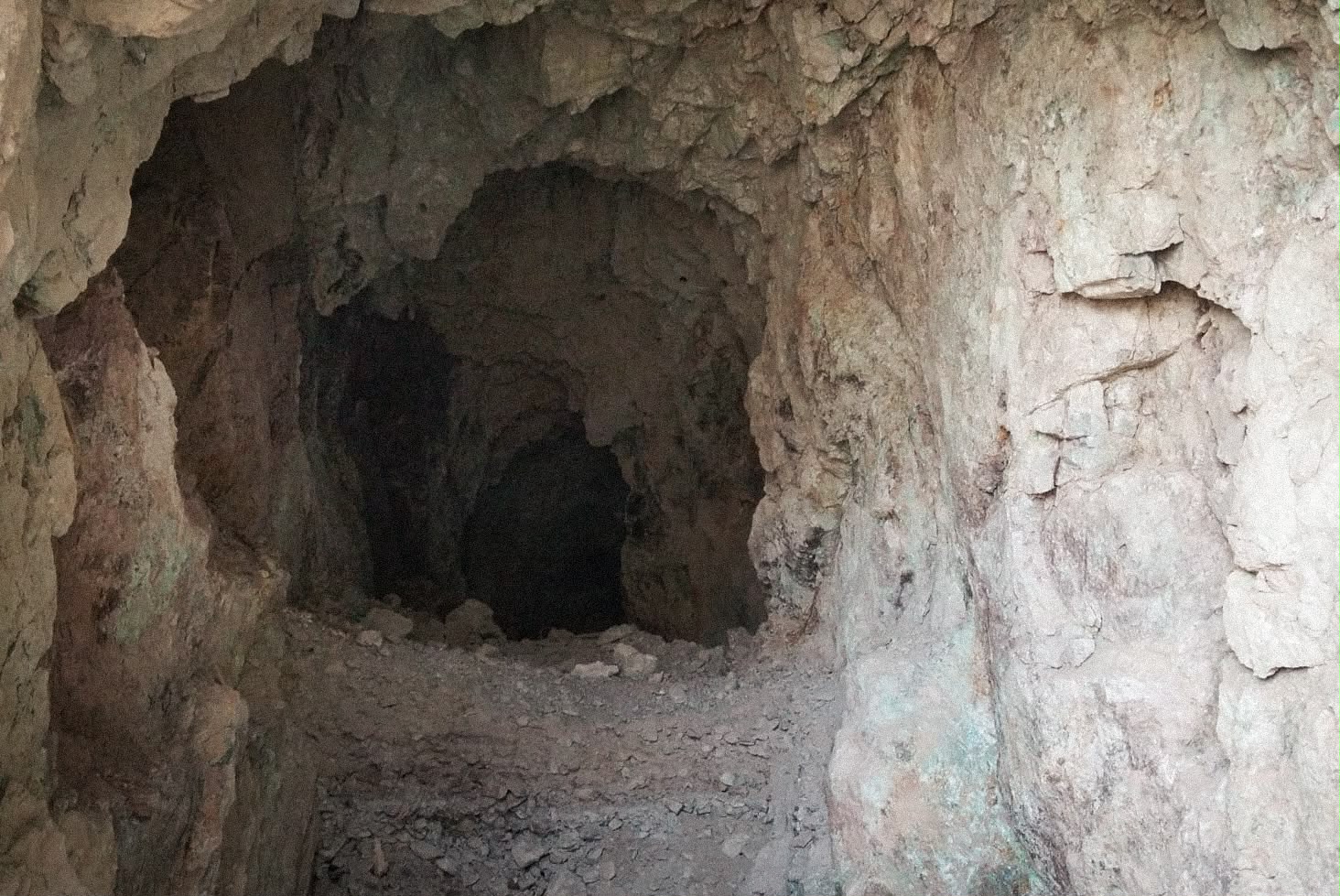 Intervención en mina ilegal de cobre frena daños ambientales en Natagaima